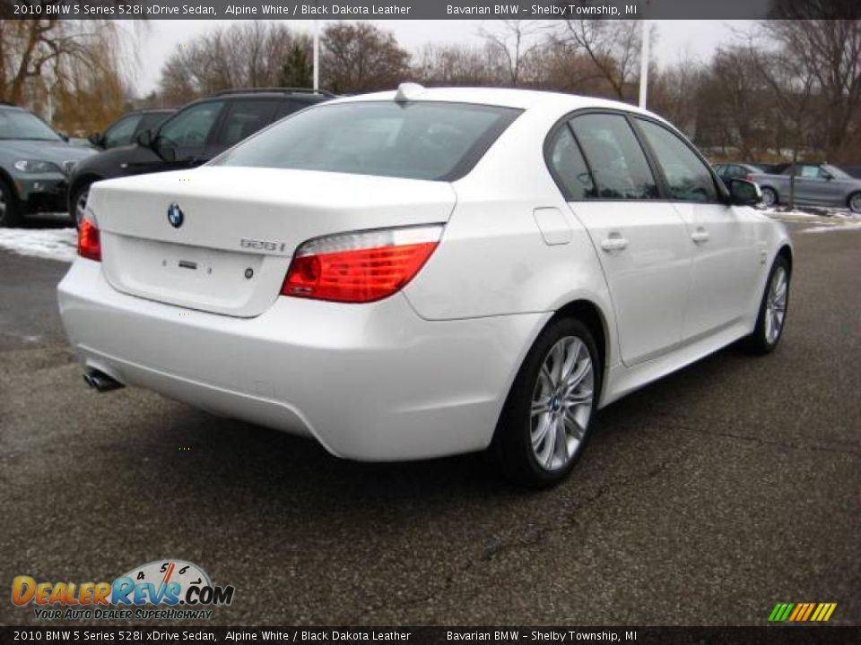 2010 BMW 5 Series 528i xDrive Sedan Alpine White / Black Dakota Leather Photo #5
