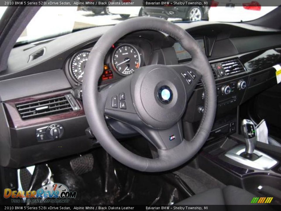 2010 BMW 5 Series 528i xDrive Sedan Alpine White / Black Dakota Leather Photo #10