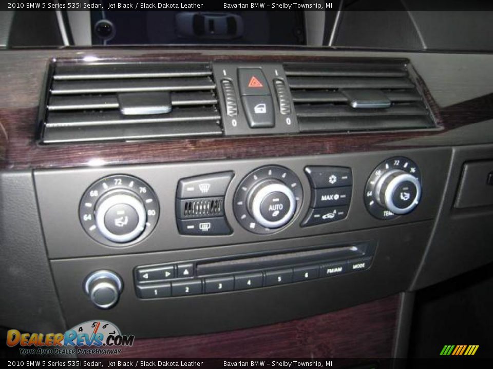 2010 BMW 5 Series 535i Sedan Jet Black / Black Dakota Leather Photo #13