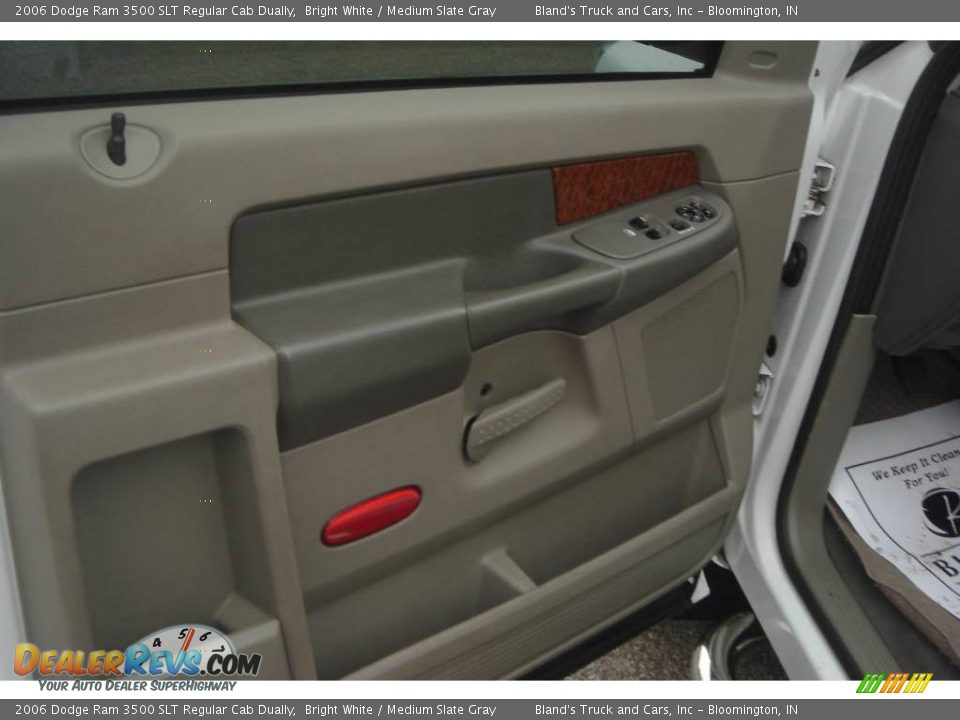 2006 Dodge Ram 3500 SLT Regular Cab Dually Bright White / Medium Slate Gray Photo #18