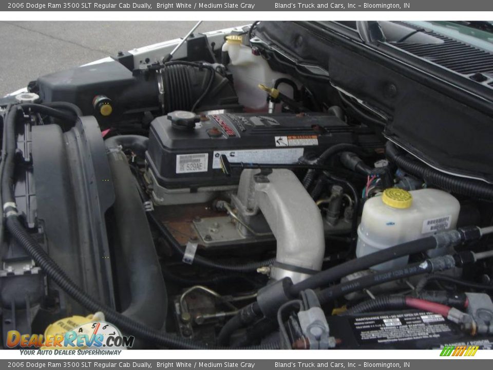 2006 Dodge Ram 3500 SLT Regular Cab Dually Bright White / Medium Slate Gray Photo #30