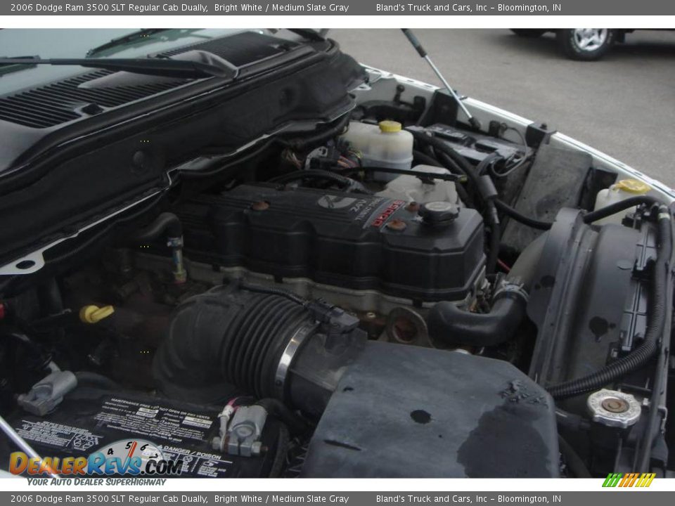 2006 Dodge Ram 3500 SLT Regular Cab Dually Bright White / Medium Slate Gray Photo #31