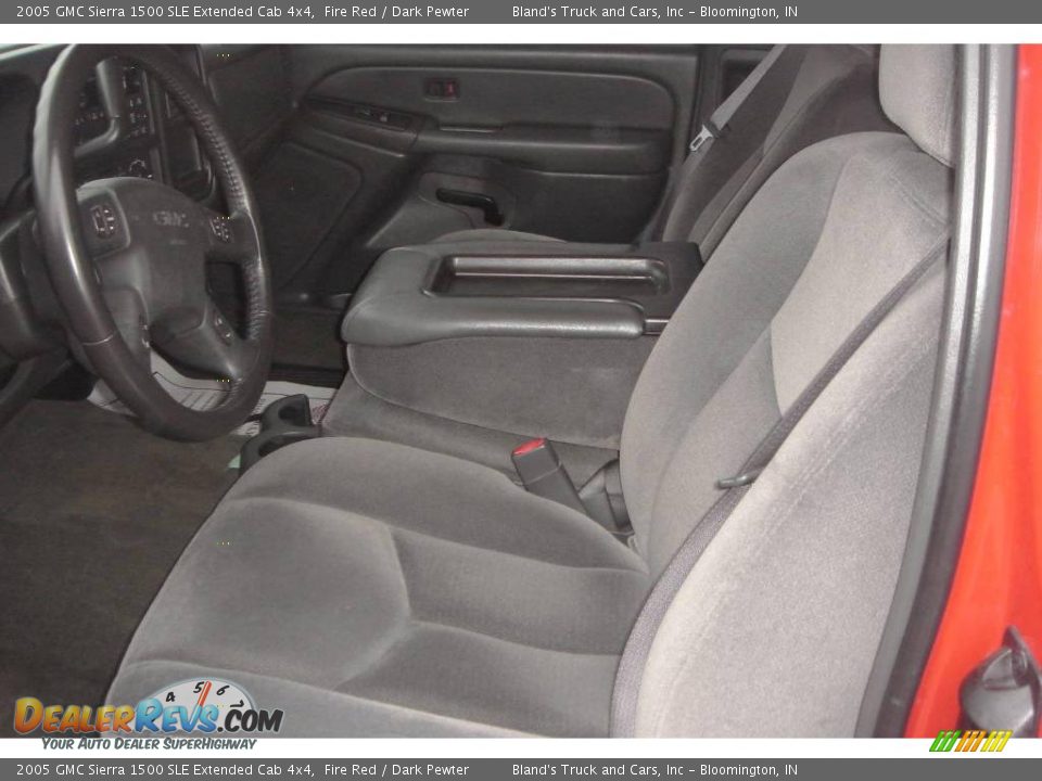 2005 GMC Sierra 1500 SLE Extended Cab 4x4 Fire Red / Dark Pewter Photo #13