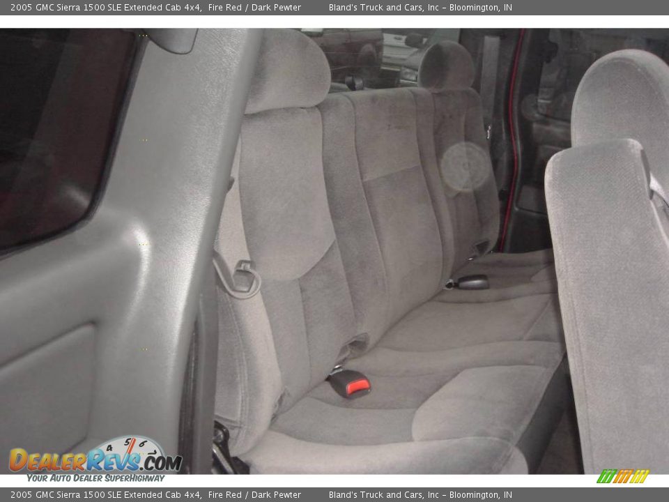 2005 GMC Sierra 1500 SLE Extended Cab 4x4 Fire Red / Dark Pewter Photo #20