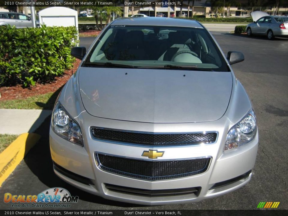 2010 Chevrolet Malibu LS Sedan Silver Ice Metallic / Titanium Photo #2