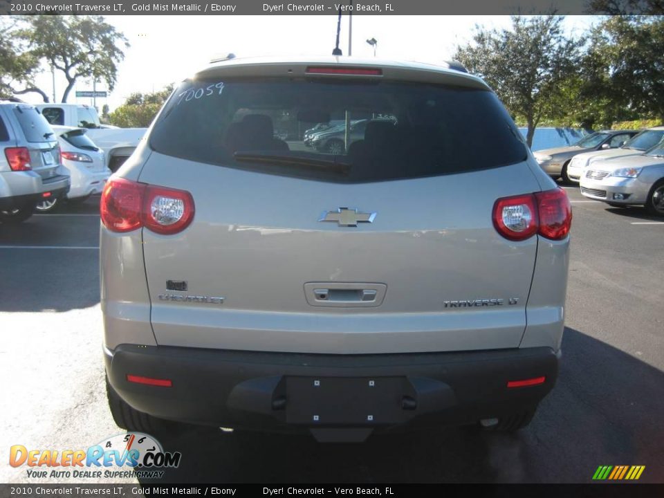 2010 Chevrolet Traverse LT Gold Mist Metallic / Ebony Photo #5