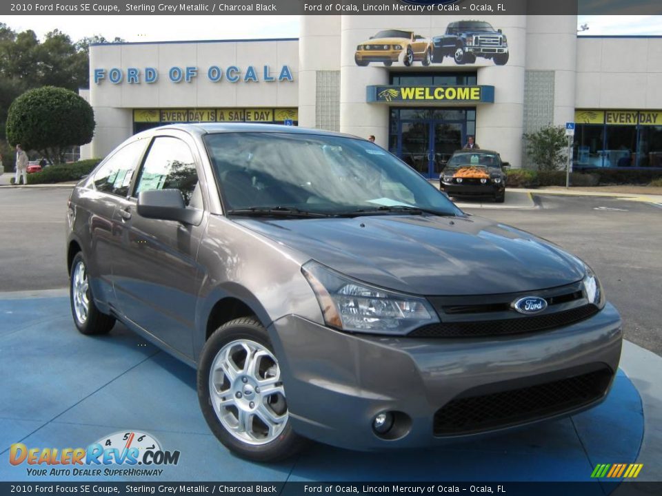 2010 Ford Focus SE Coupe Sterling Grey Metallic / Charcoal Black Photo #1