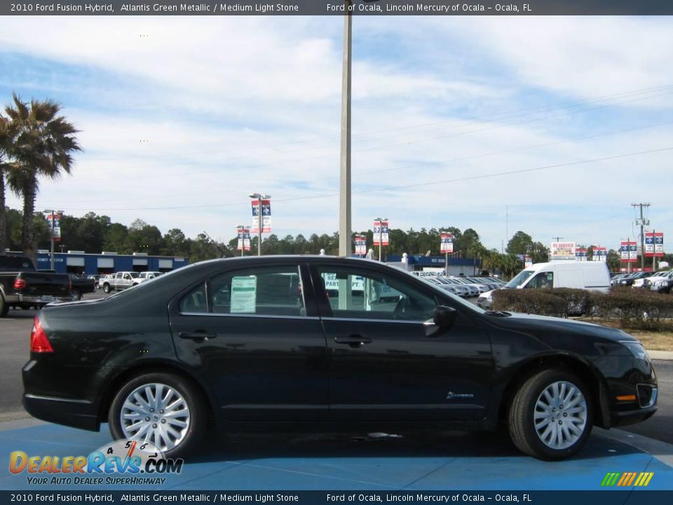 2010 Ford Fusion Hybrid Atlantis Green Metallic / Medium Light Stone Photo #2
