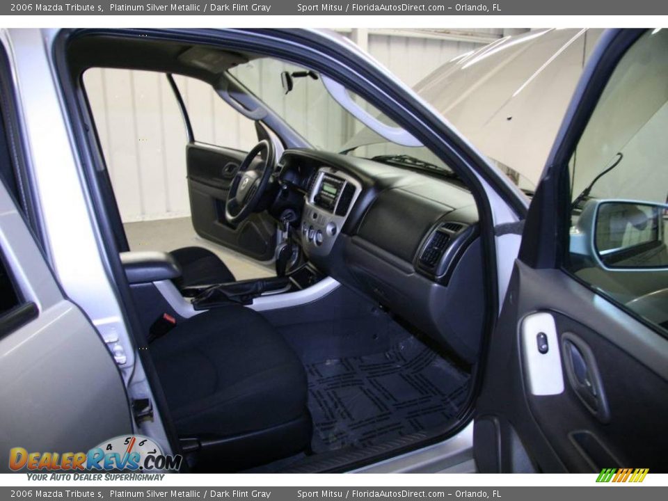 2006 Mazda Tribute s Platinum Silver Metallic / Dark Flint Gray Photo #9