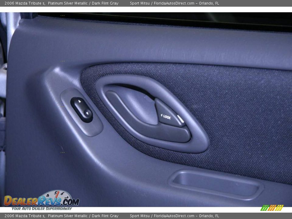 2006 Mazda Tribute s Platinum Silver Metallic / Dark Flint Gray Photo #23