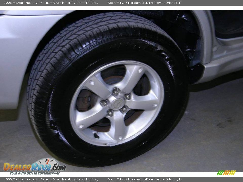 2006 Mazda Tribute s Platinum Silver Metallic / Dark Flint Gray Photo #30