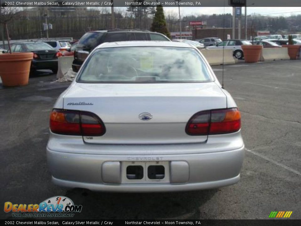 2002 Chevrolet Malibu Sedan Galaxy Silver Metallic / Gray Photo #4