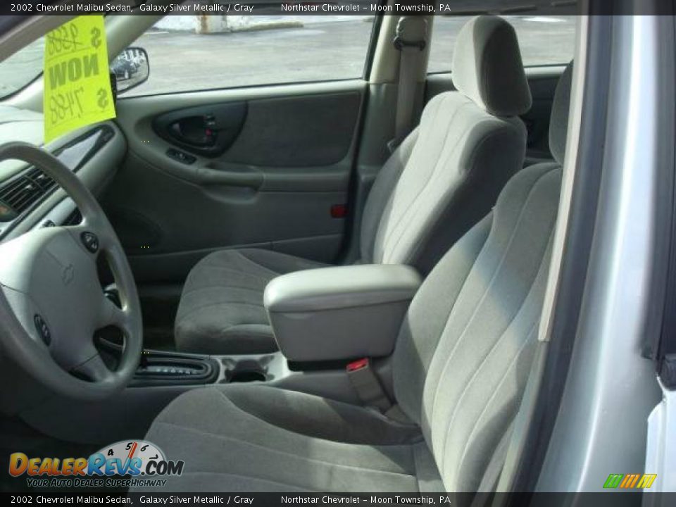 2002 Chevrolet Malibu Sedan Galaxy Silver Metallic / Gray Photo #10