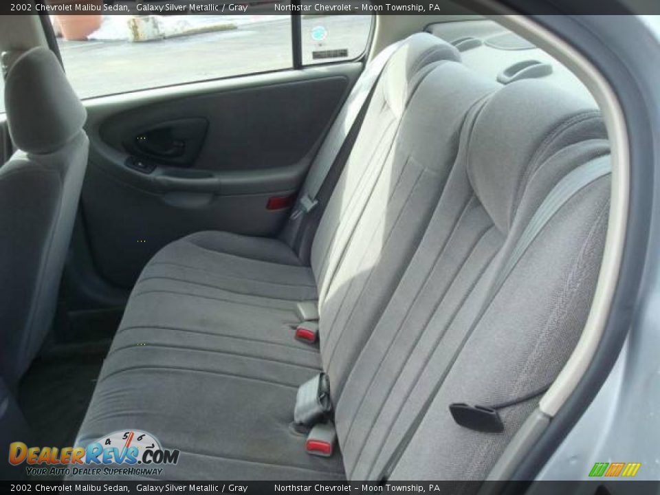2002 Chevrolet Malibu Sedan Galaxy Silver Metallic / Gray Photo #11