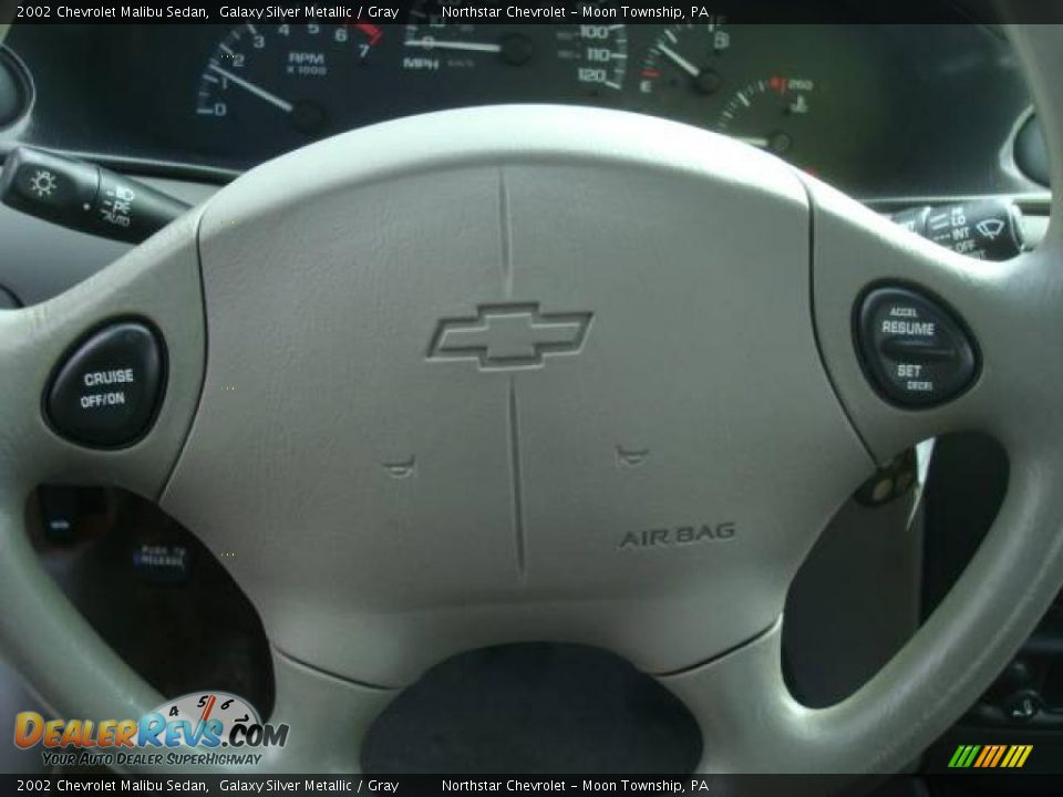 2002 Chevrolet Malibu Sedan Galaxy Silver Metallic / Gray Photo #16