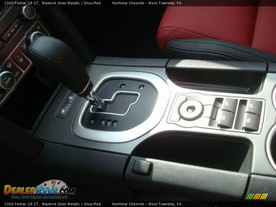 2009 Pontiac G8 GT Maverick Silver Metallic / Onyx/Red Photo #17