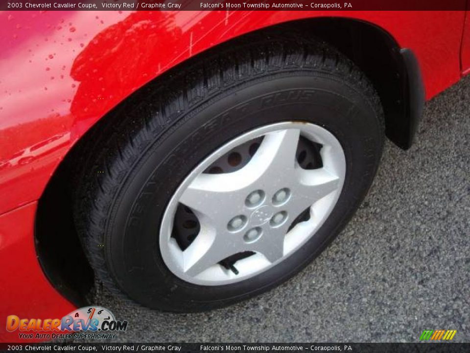 2003 Chevrolet Cavalier Coupe Victory Red / Graphite Gray Photo #7