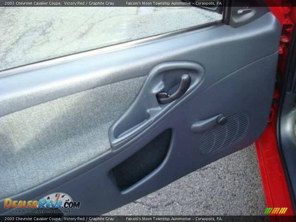 2003 Chevrolet Cavalier Coupe Victory Red / Graphite Gray Photo #11