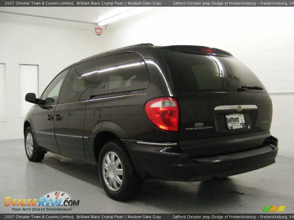 2007 Chrysler Town & Country Limited Brilliant Black Crystal Pearl / Medium Slate Gray Photo #6