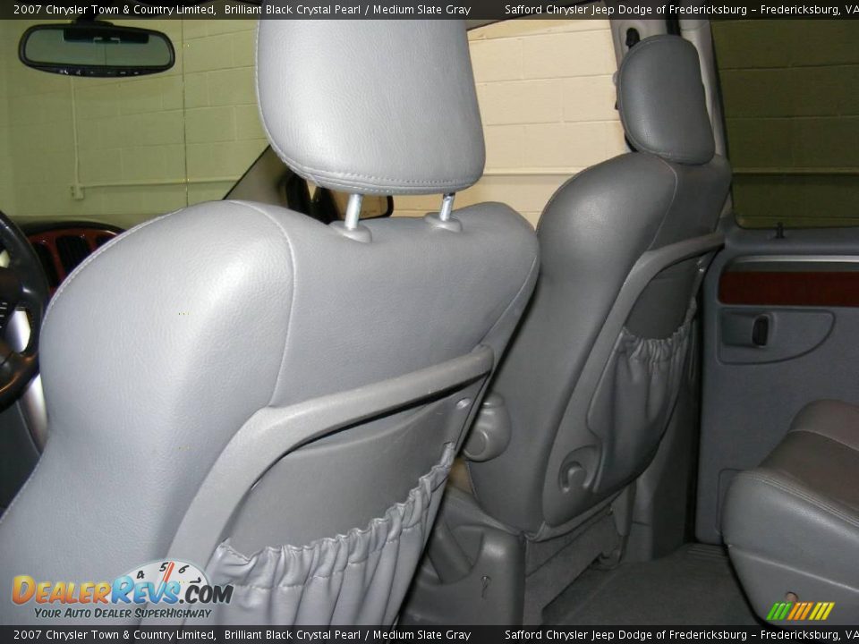 2007 Chrysler Town & Country Limited Brilliant Black Crystal Pearl / Medium Slate Gray Photo #13