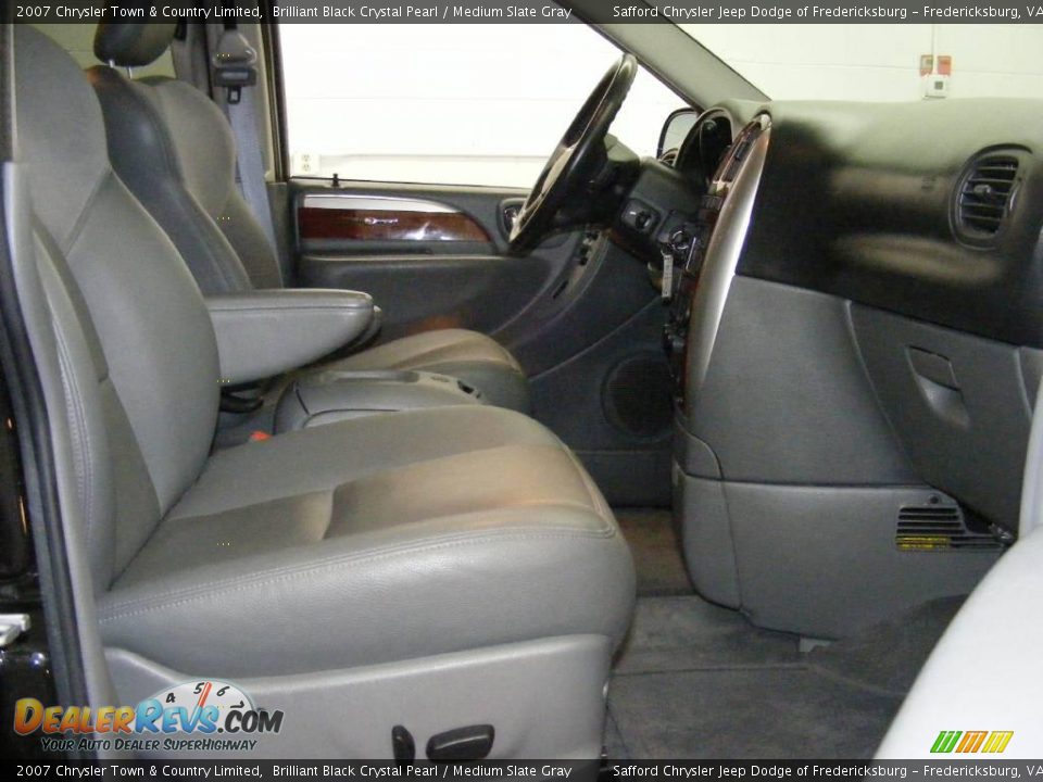 2007 Chrysler Town & Country Limited Brilliant Black Crystal Pearl / Medium Slate Gray Photo #20