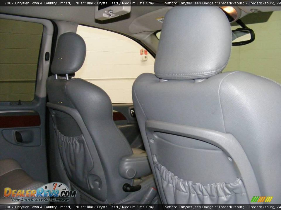 2007 Chrysler Town & Country Limited Brilliant Black Crystal Pearl / Medium Slate Gray Photo #22