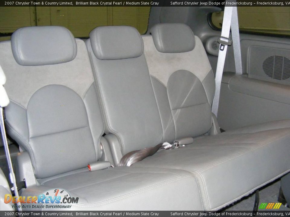 2007 Chrysler Town & Country Limited Brilliant Black Crystal Pearl / Medium Slate Gray Photo #25