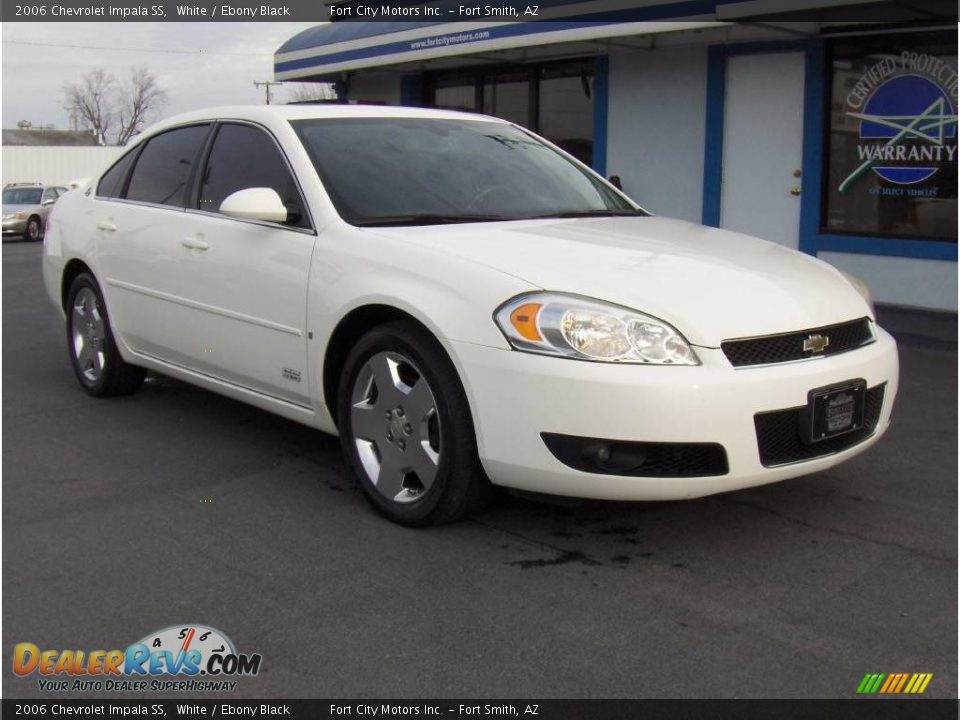 2006 Chevrolet Impala SS White / Ebony Black Photo #4