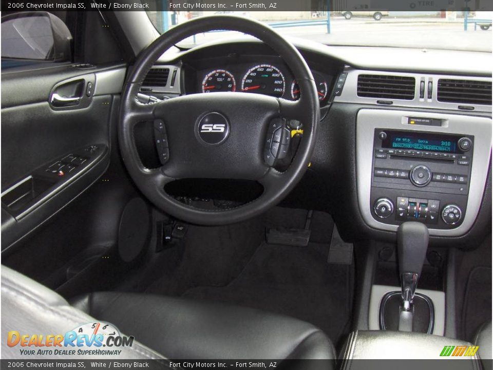 2006 Chevrolet Impala SS White / Ebony Black Photo #9