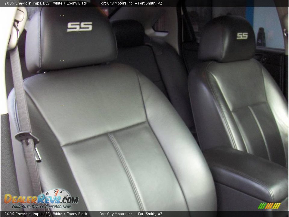 2006 Chevrolet Impala SS White / Ebony Black Photo #11