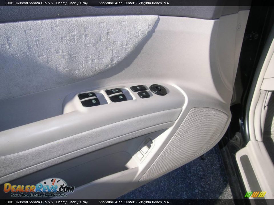 2006 Hyundai Sonata GLS V6 Ebony Black / Gray Photo #13
