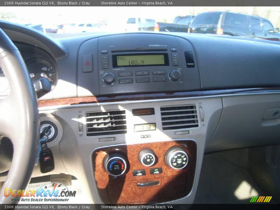2006 Hyundai Sonata GLS V6 Ebony Black / Gray Photo #15