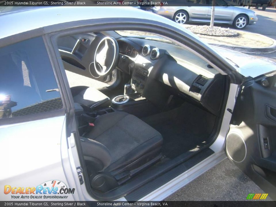 2005 Hyundai Tiburon GS Sterling Silver / Black Photo #11