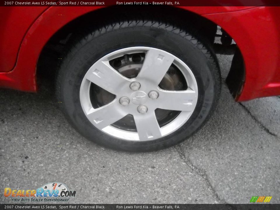 2007 Chevrolet Aveo LS Sedan Sport Red / Charcoal Black Photo #15