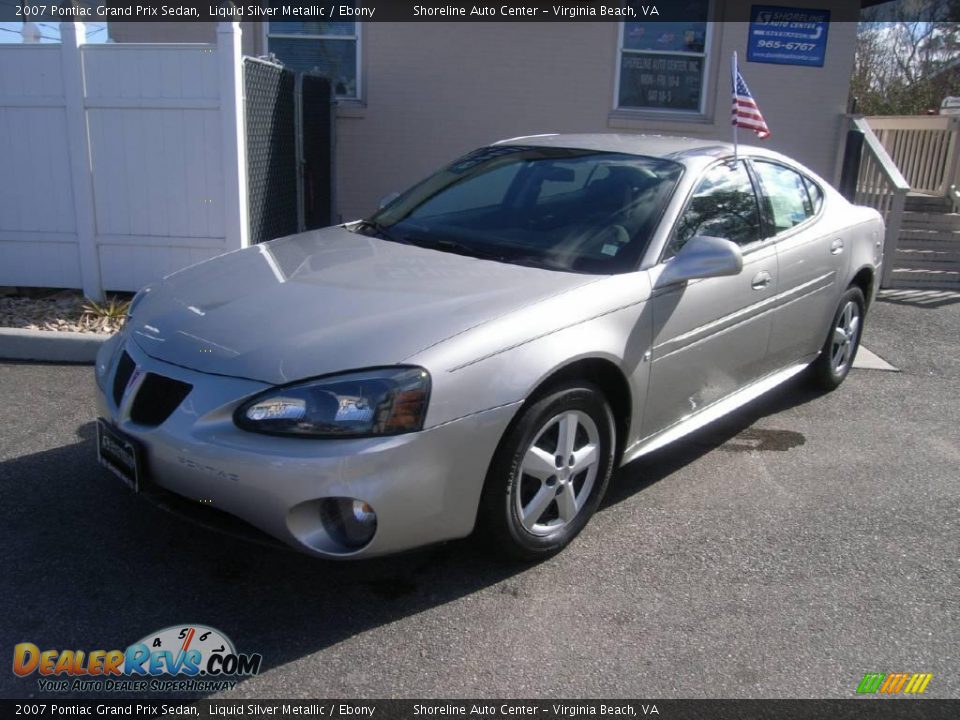 2007 Pontiac Grand Prix Sedan Liquid Silver Metallic / Ebony Photo #2