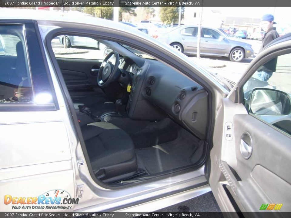 2007 Pontiac Grand Prix Sedan Liquid Silver Metallic / Ebony Photo #12
