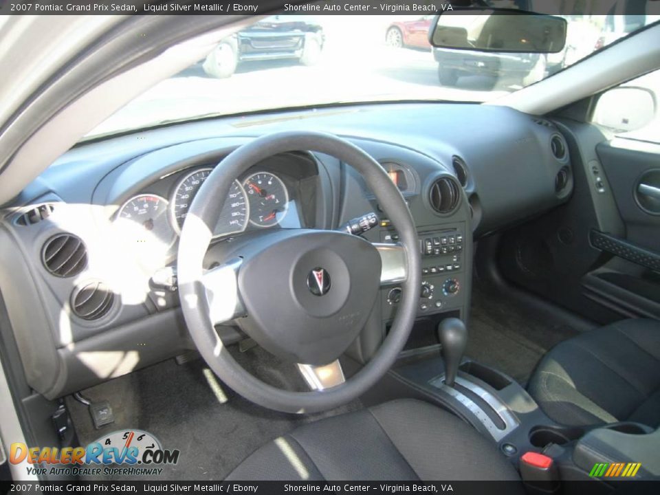 2007 Pontiac Grand Prix Sedan Liquid Silver Metallic / Ebony Photo #13