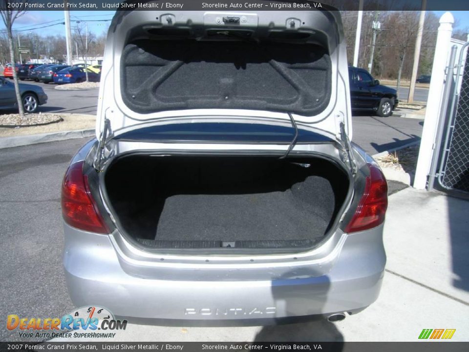 2007 Pontiac Grand Prix Sedan Liquid Silver Metallic / Ebony Photo #18