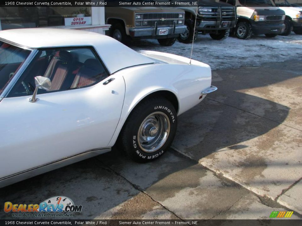 1968 Chevrolet Corvette Convertible Polar White / Red Photo #15