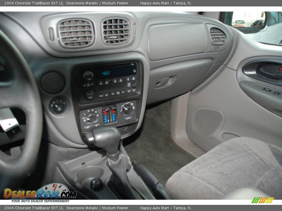 2004 Chevrolet TrailBlazer EXT LS Silverstone Metallic / Medium Pewter Photo #13