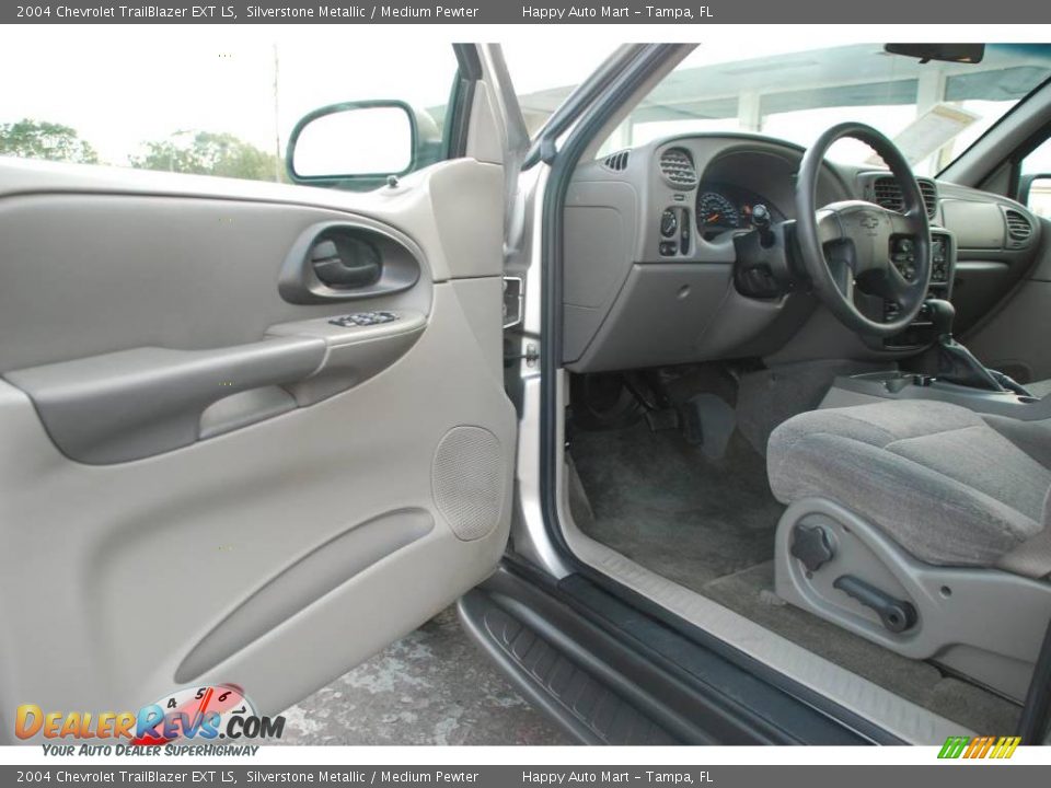 2004 Chevrolet TrailBlazer EXT LS Silverstone Metallic / Medium Pewter Photo #15