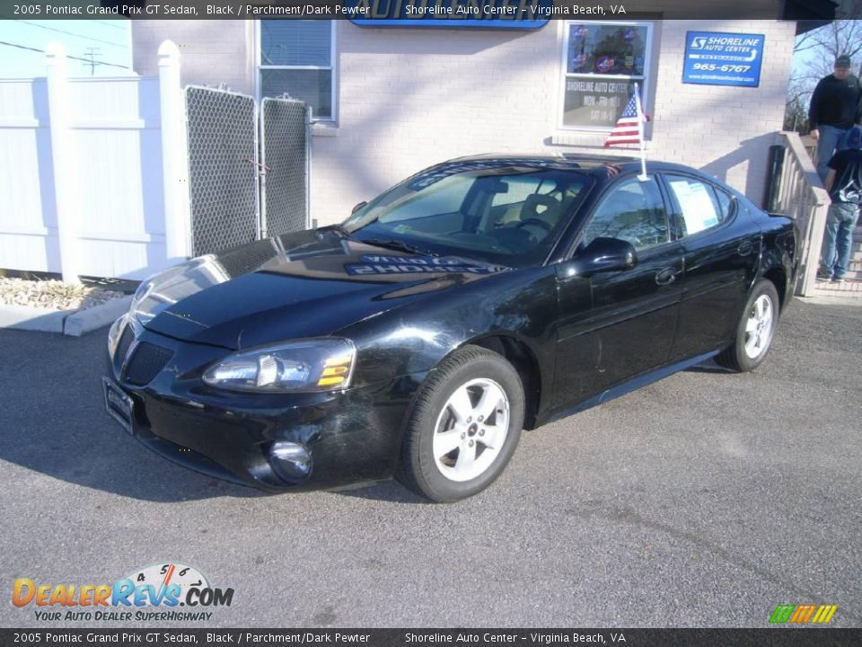 2005 Pontiac Grand Prix GT Sedan Black / Parchment/Dark Pewter Photo #2