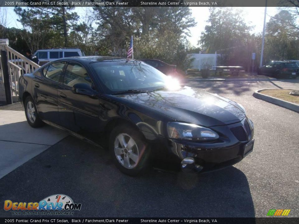 2005 Pontiac Grand Prix GT Sedan Black / Parchment/Dark Pewter Photo #8