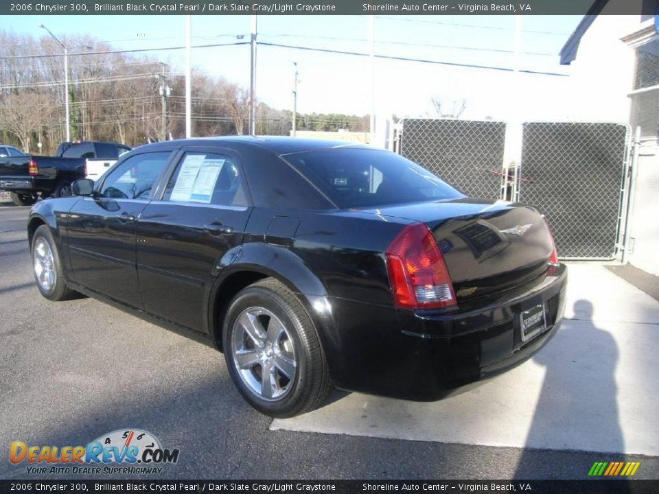2006 Chrysler 300 Brilliant Black Crystal Pearl / Dark Slate Gray/Light Graystone Photo #4