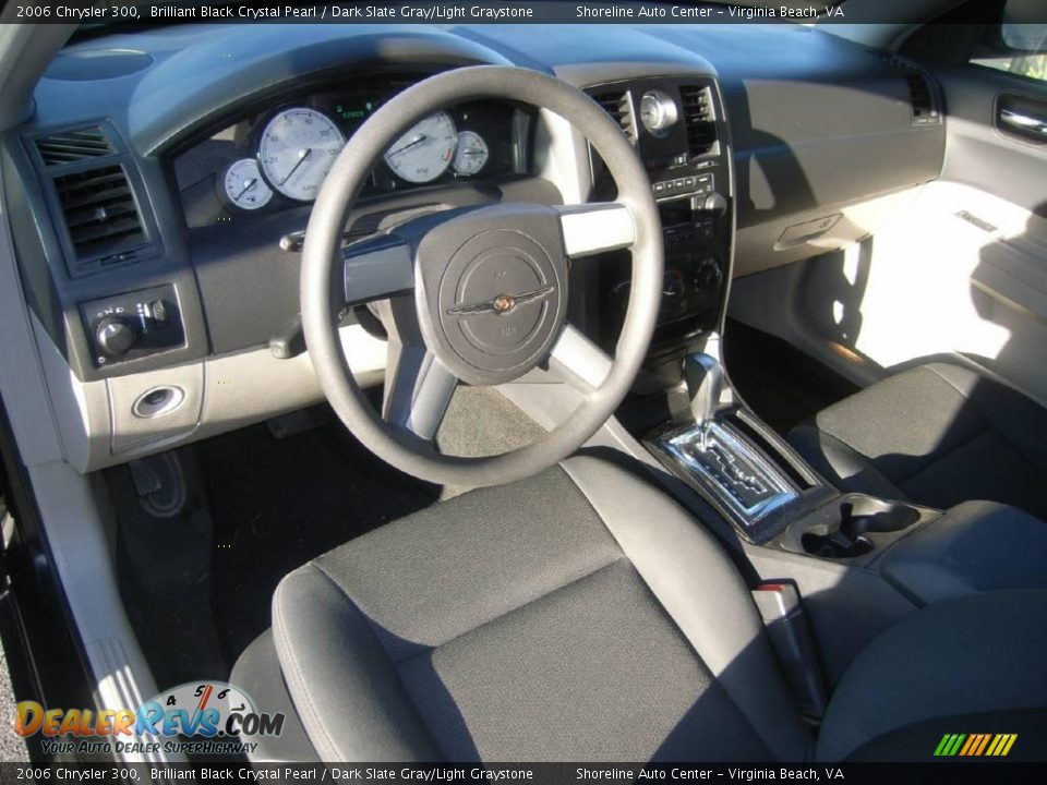 2006 Chrysler 300 Brilliant Black Crystal Pearl / Dark Slate Gray/Light Graystone Photo #12