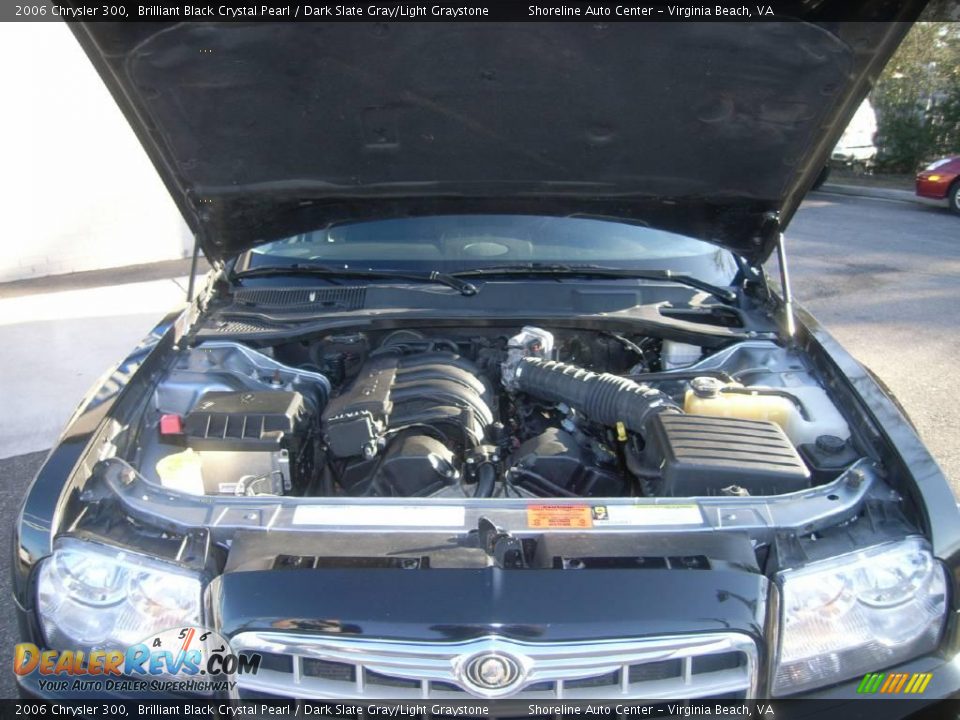 2006 Chrysler 300 Brilliant Black Crystal Pearl / Dark Slate Gray/Light Graystone Photo #20