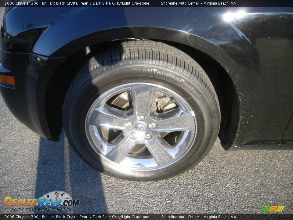 2006 Chrysler 300 Brilliant Black Crystal Pearl / Dark Slate Gray/Light Graystone Photo #21