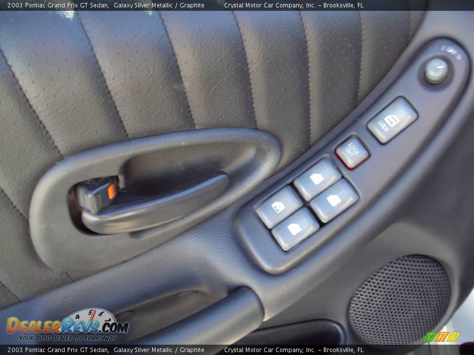 2003 Pontiac Grand Prix GT Sedan Galaxy Silver Metallic / Graphite Photo #17