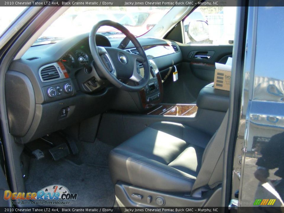 2010 Chevrolet Tahoe LTZ 4x4 Black Granite Metallic / Ebony Photo #4