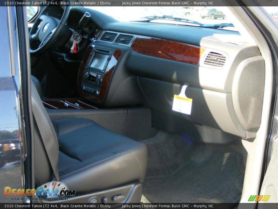 2010 Chevrolet Tahoe LTZ 4x4 Black Granite Metallic / Ebony Photo #15
